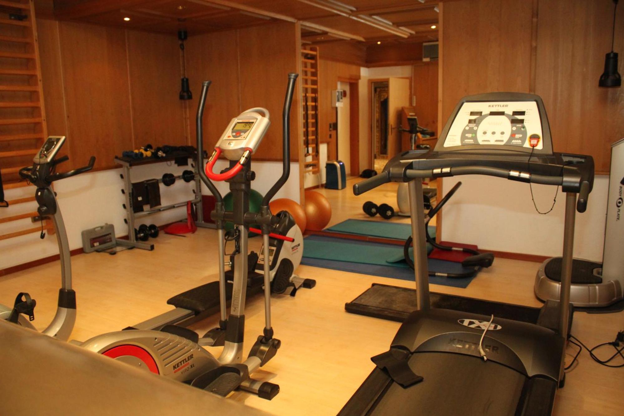 Grichting Hotel & Serviced Apartments Leukerbad Exteriör bild